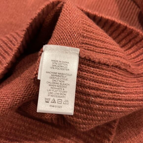 1.State NWT One cold shoulder Turtleneck Sweater. - Picture 8 of 8